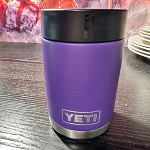 YETI 12 oz. Rambler Colster Can Insulator In Ultramarine Violet